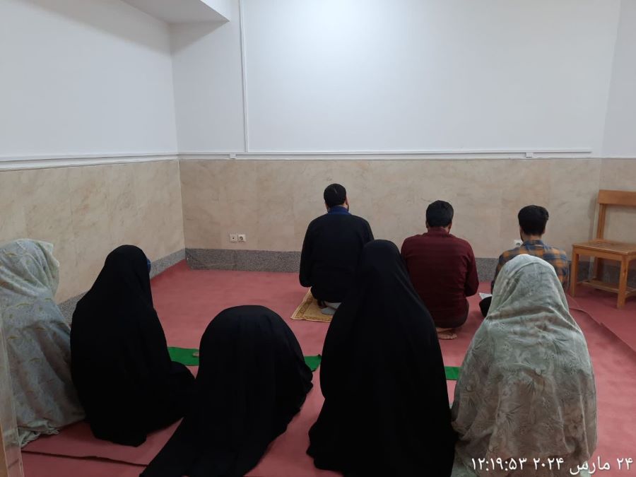 برگزاری نماز جماعت